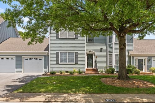 2011 Clearfield Ln, Chattanooga, TN, 37405-4265 | Card Image