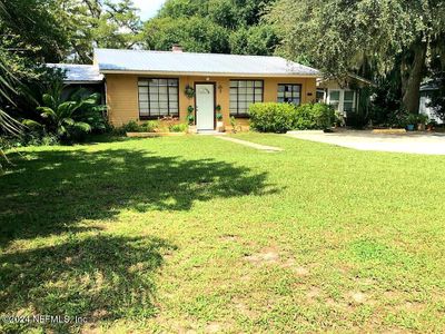 311 Summit Street, House other with 3 bedrooms, 1 bathrooms and null parking in Crescent City FL | Image 1