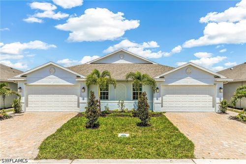 8313 Bridgewater Dr, NORTH FORT MYERS, FL, 33917-4010 | Card Image