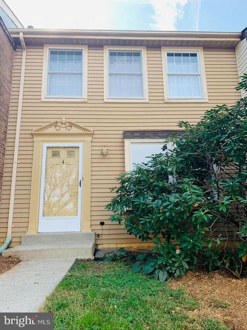 4 Mountain Laurel Ct, GAITHERSBURG, MD, 20879-1570 | Card Image