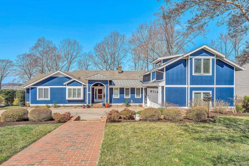 40 Sandpiper Cir, Penhook, VA, 24137-5027 | Card Image