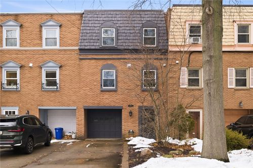 709 Clyde St, Pittsburgh, PA, 15213-2903 | Card Image