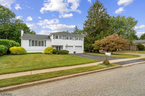 5 Joyce Dr, Succasunna, NJ, 07876-1839 | Card Image