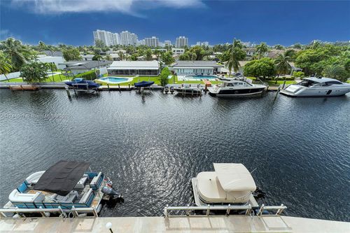 apt-402-455 Paradise Isle Blvd, Hallandale Beach, FL, 33009-5846 | Card Image