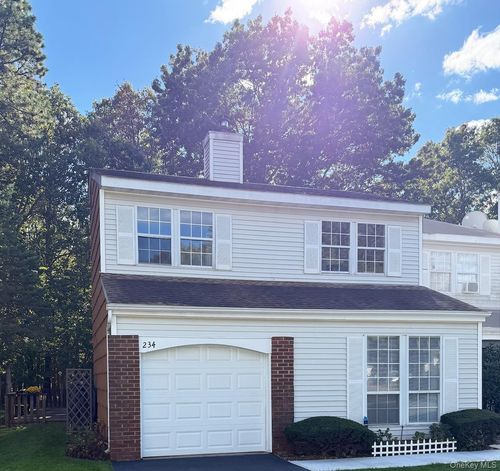 234 Ivy Meadow Ct, Middle Island, NY, 11953-1617 | Card Image