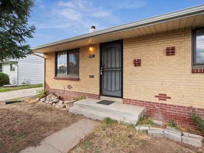 5461 E 67th Pl, House other with 3 bedrooms, 1 bathrooms and null parking in Commerce City CO | Image 3