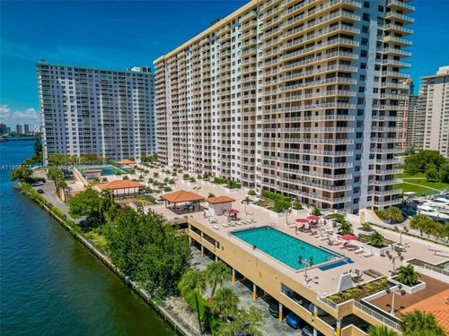 apt-1914-290 174th St, Sunny Isles Beach, FL, 33160-3255 | Card Image