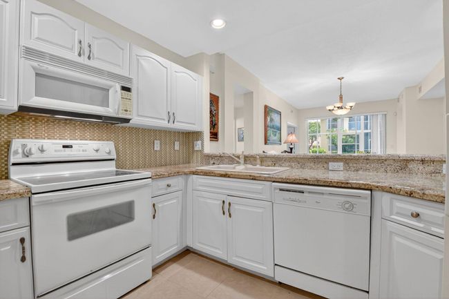 UNIT-101 - 12447 Crystal Pointe Dr, Condo with 3 bedrooms, 2 bathrooms and null parking in Boynton Beach FL | Image 24