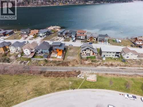 1002 Sproat Dr, Nelson, BC, V1L7B7 | Card Image