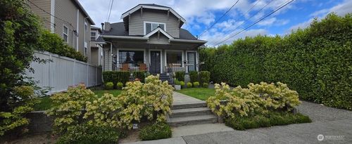 816 N 43rd St, Seattle, WA, 98103-7598 | Card Image