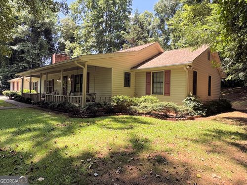 5040 Nichols Dr, Flowery Branch, GA, 30542-3713 | Card Image