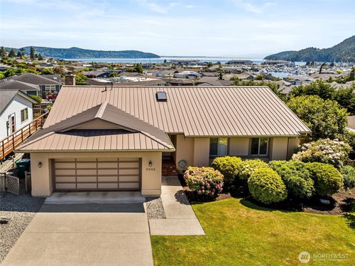 5305 Sterling Dr, Anacortes, WA, 98221-3037 | Card Image