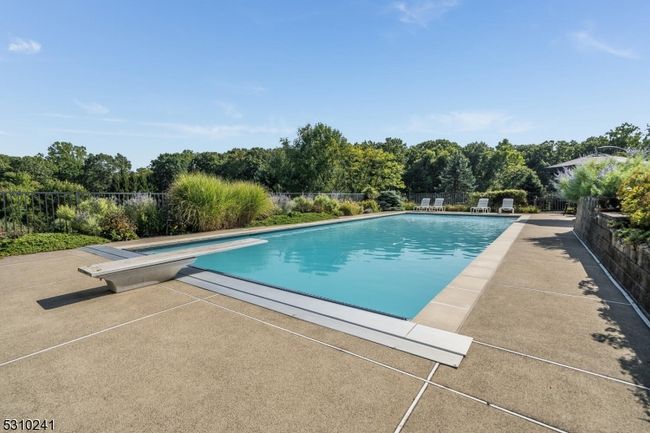 4 Hook Mountain Dr, House other with 5 bedrooms, 4 bathrooms and null parking in Annandale NJ | Image 9