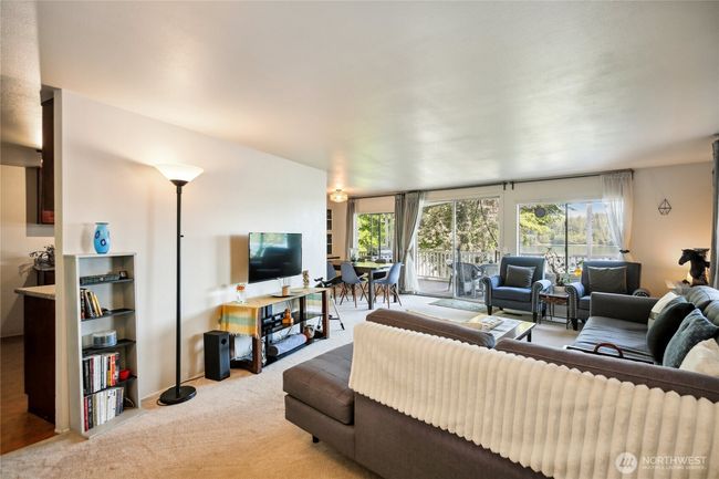 70 E Rustle Way, House other with 3 bedrooms, 2 bathrooms and 2 parking in Grapeview WA | Image 6