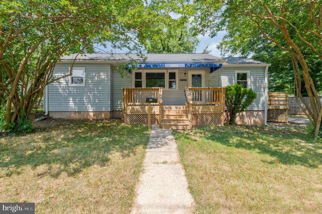 Volta Ave, Brentwood, MD 20722