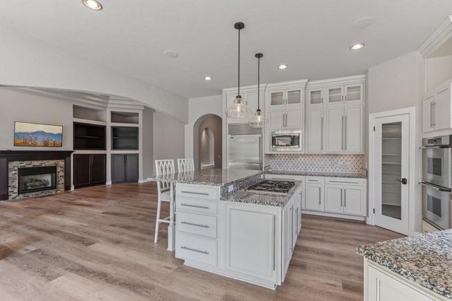 1601 Cedar Bend, House other with 5 bedrooms, 4 bathrooms and null parking in Hartland WI | Image 23