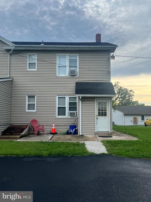 2e-6120 Jonestown Rd, Harrisburg, PA, 17112-2643 | Card Image