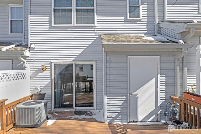 22 Colleen Ct, Townhouse with 2 bedrooms, 3 bathrooms and null parking in Kendall Park NJ | Image 6