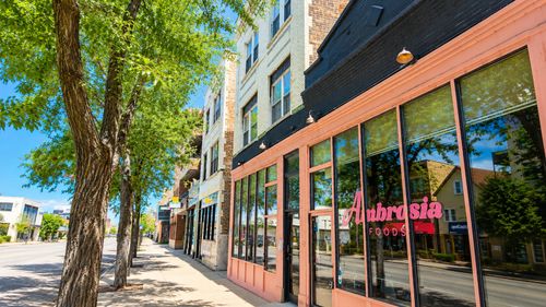 1r-2239 N Western Ave, Chicago, IL, 60647-0528 | Card Image