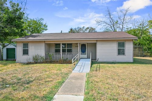 2104 Northside Dr, Bryan, TX, 77803-0520 | Card Image