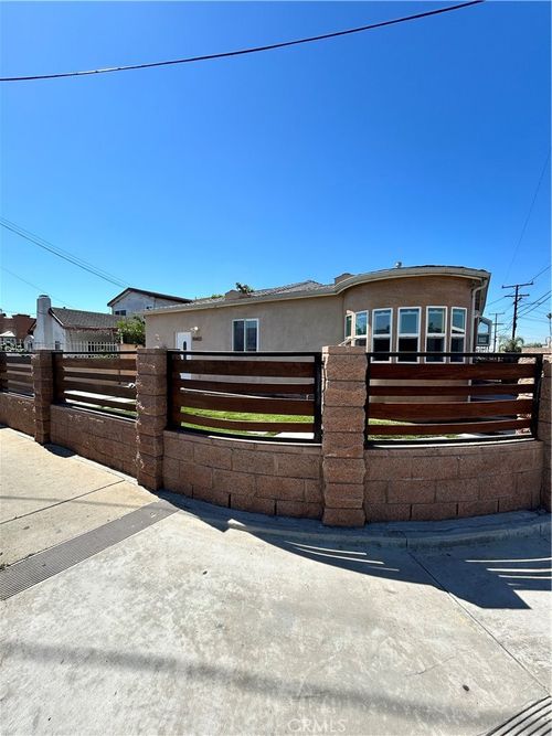 10603 S Osage Ave, Inglewood, CA, 90301 | Card Image