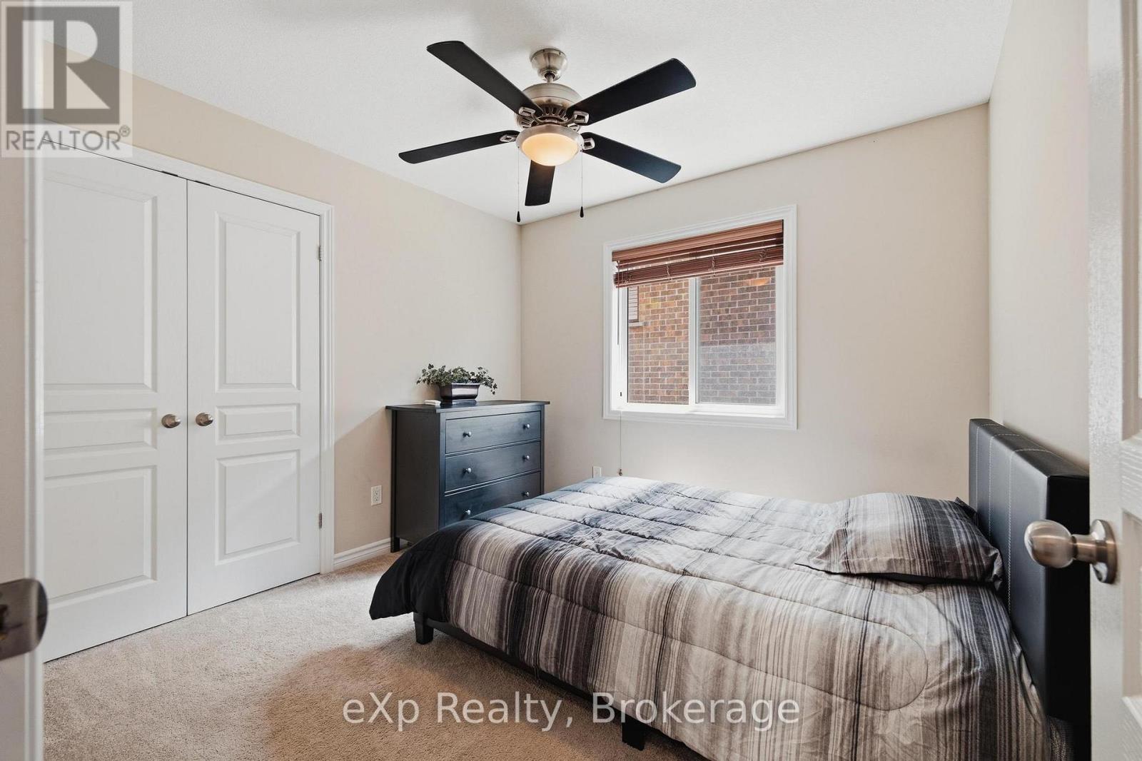Residential in Wellington North (Mount Forest) 5