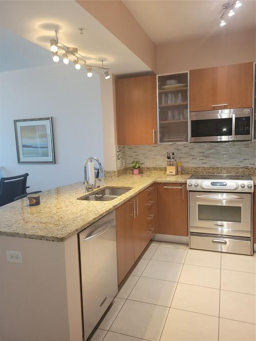 apt-810-1945 S Ocean Dr, Hallandale Beach, FL, 33009-6083 | Card Image