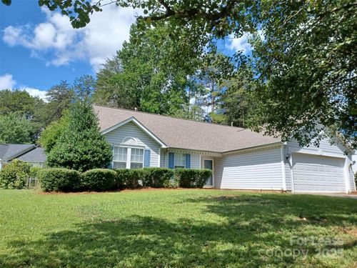 3415 Stonemarsh Ct, Charlotte, NC, 28269-2179 | Card Image
