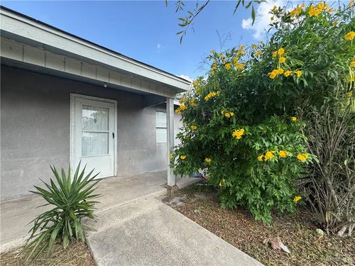 404 S 20th Ave, Edinburg, TX, 78539-4908 | Card Image