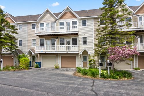 86 Spinnaker Dr, Manistee, MI, 49660-1443 | Card Image