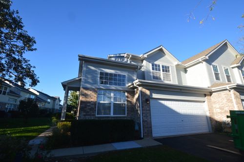 152 Sussex Ct, Roselle, IL, 60172-4010 | Card Image