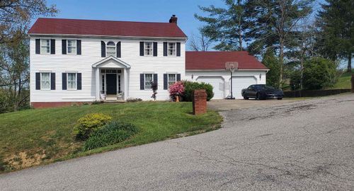 104 Eagle Dr, Catlettsburg, KY, 41129-8604 | Card Image