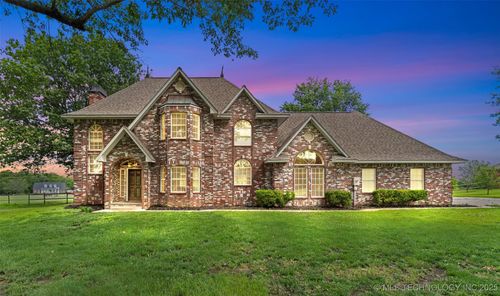 10295 E Rose Glen Dr, Claremore, OK, 74019-3821 | Card Image