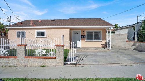 2239 W Lincoln St, Long Beach, CA, 90810-2021 | Card Image