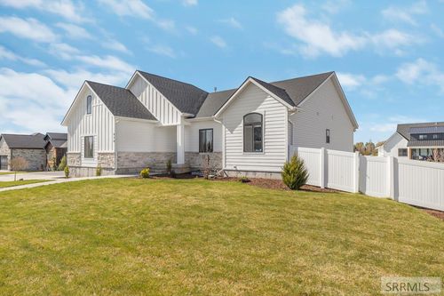 970 Pine Brook Ln, Rexburg, ID, 83440-5457 | Card Image