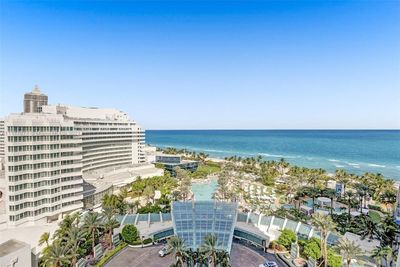 1407 - 4401 Collins Ave, Condo with 0 bedrooms, 1 bathrooms and null parking in Miami Beach FL | Image 1