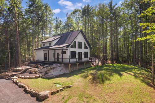 141 Logging Rd, Cape Neddick, ME, 03902-7441 | Card Image