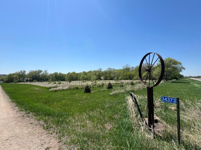 Driveway Entrance - View To North | Image 57