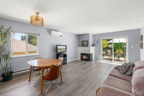 17-4120 Interurban Rd, Saanich, BC, V8Z6W7 | Card Image