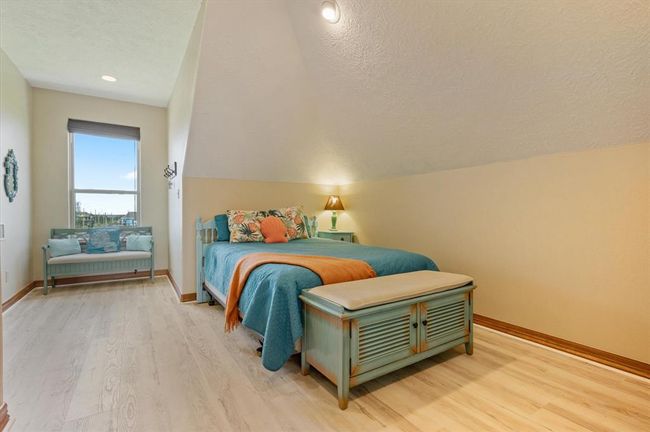 Upstairs sleeping quarters | Image 29