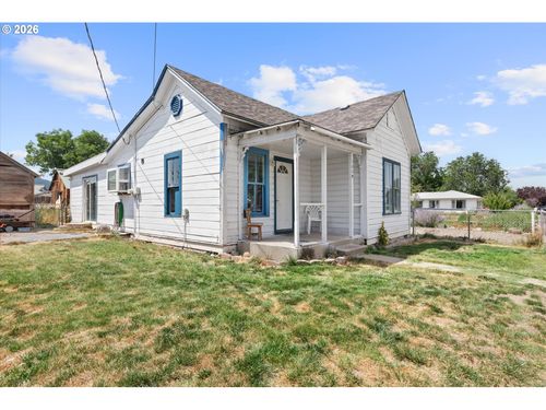 1829 Chestnut St, BakerCity, OR, 97814 | Card Image
