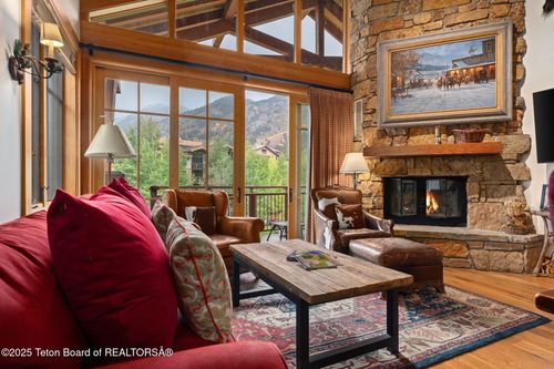 404-3285 W Village Dr, Teton Village, WY, 83025 | Card Image