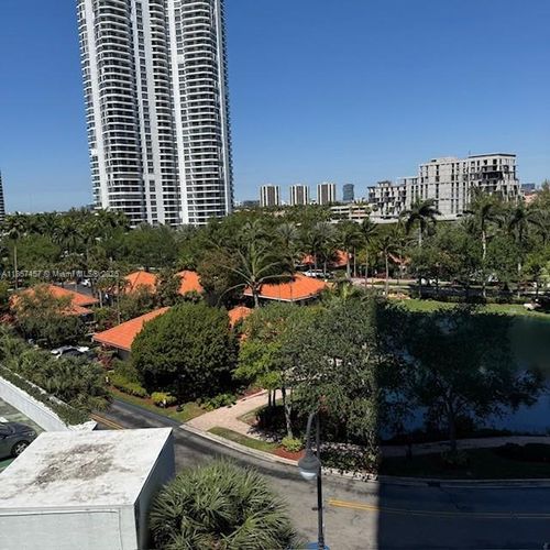 apt-705-19101 Mystic Pointe Dr, Aventura, FL, 33180-4515 | Card Image