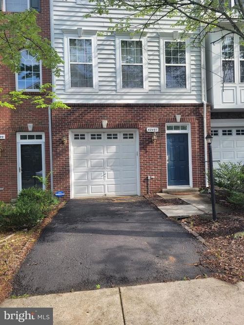 42497 Magellan Sq, BRAMBLETON, VA, 20148-5609 | Card Image