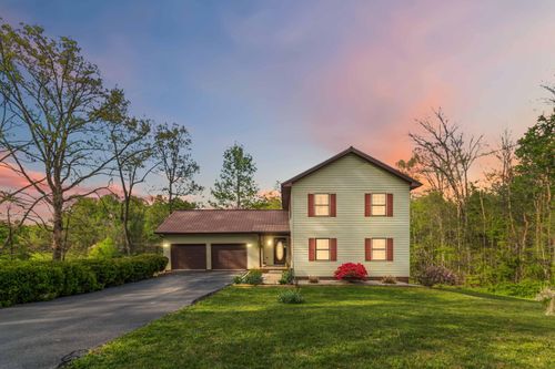 2109 Nelson Valley Rd, Science Hill, KY, 42553-9416 | Card Image