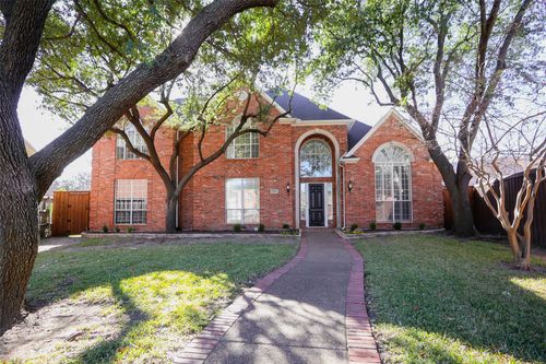 5104 Lincolnshire Ct, Dallas, TX, 75287-5426 | Card Image