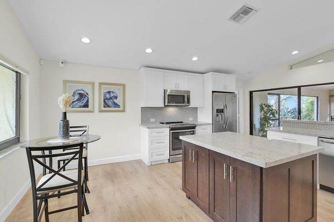 6125 Winding Brooke Way, House other with 2 bedrooms, 2 bathrooms and null parking in Delray Beach FL | Image 7