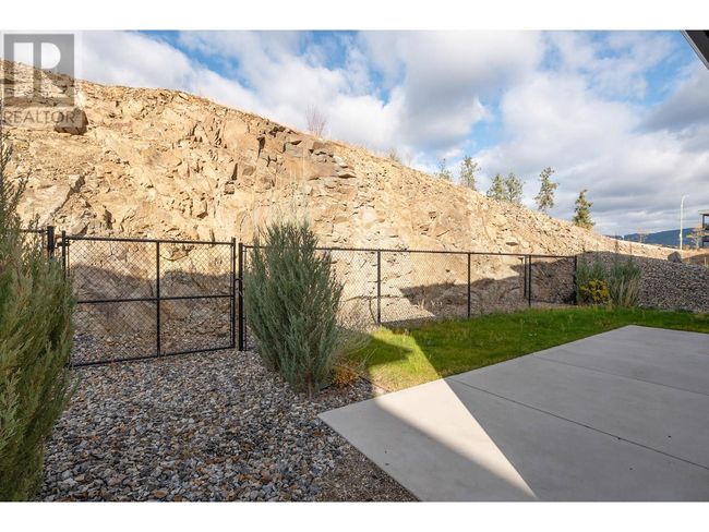 788 Acadia St, House other with 4 bedrooms, 3 bathrooms and 2 parking in Kelowna BC | Image 42