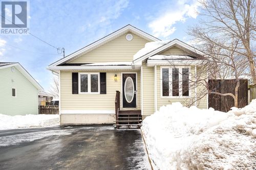 90 Royal Oak Dr, St. John's, NL, A1G1S3 | Card Image