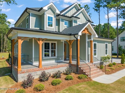 15 Independence Dr, Smithfield, NC, 27577-7184 | Card Image